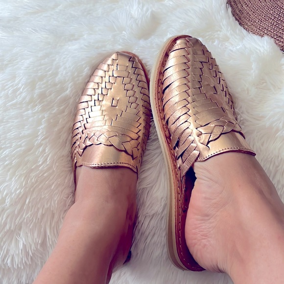 Rose gold slide huaraches - Picture 7 of 7